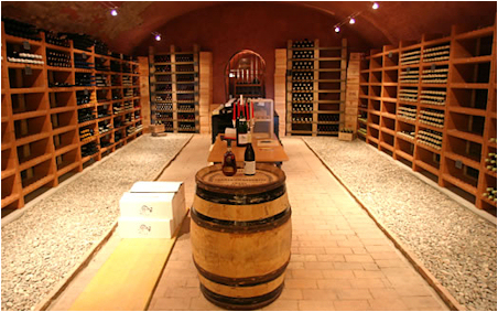 Stapelbaar stenen wijnrek voor de wijnkelder.